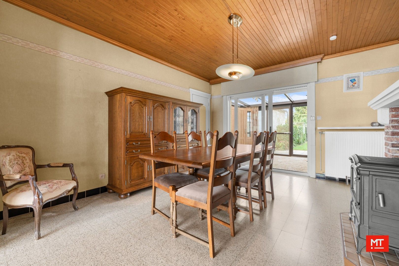 Te renoveren alleenstaande woning met 3 slaapkamers, Westgerichte tuin en garage in het centrum van Passendale foto 8