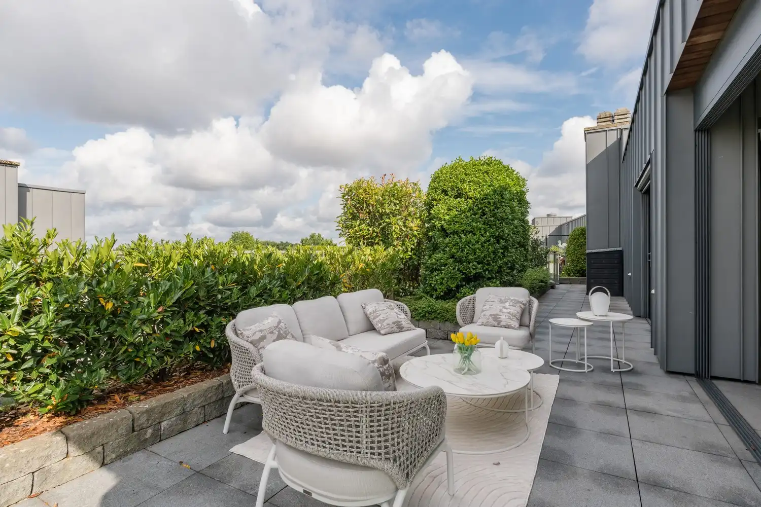 Exclusief penthouse van 234 m² met 195 m² aan terrassen in hartje Overpelt foto 47