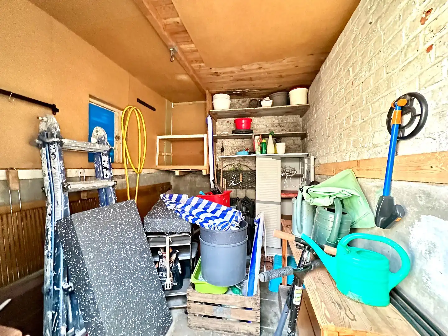 Ruime gezinswoning met 3 slaapkamers, garage en zonnig terras in een rustige buurt van Tongeren foto 23