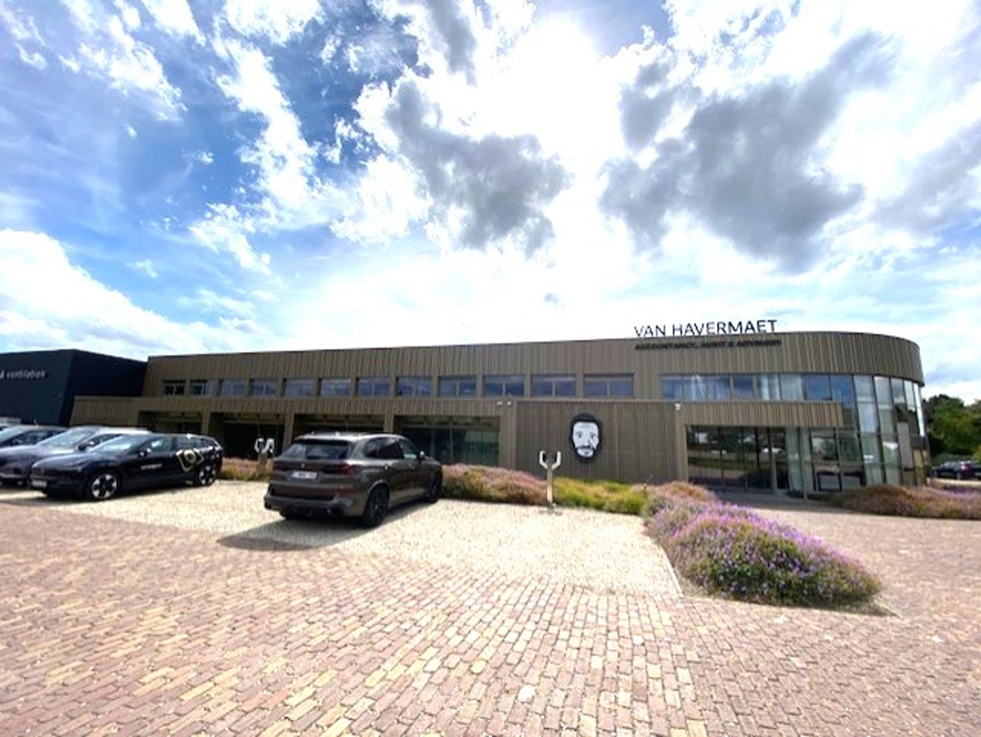 Kantoorruimte op absolute zichtlocatie foto 13