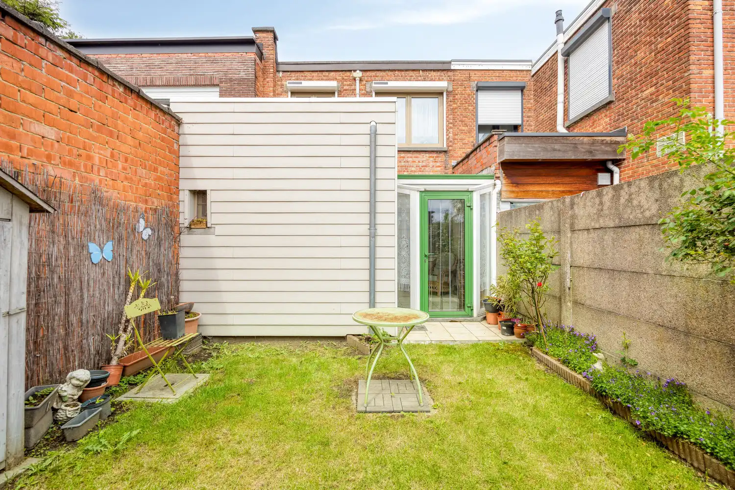 Te renoveren rijwoning met 3 slks en tuin. foto 22