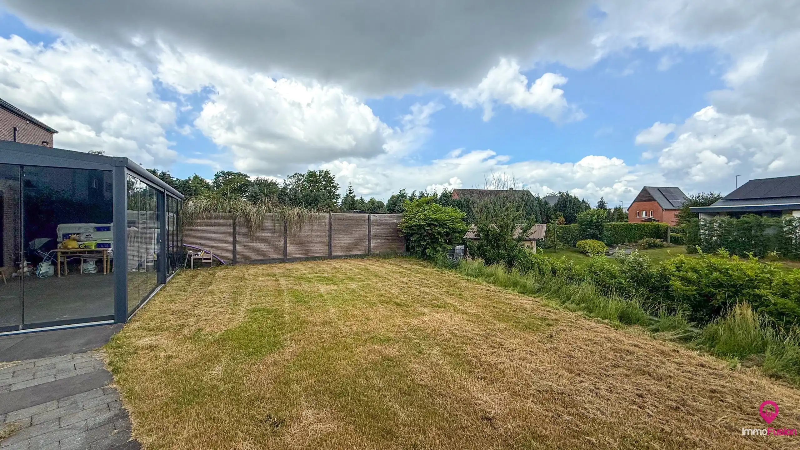 Recente halfopen woning met 3slpks, veranda en ruime tuin! foto 39