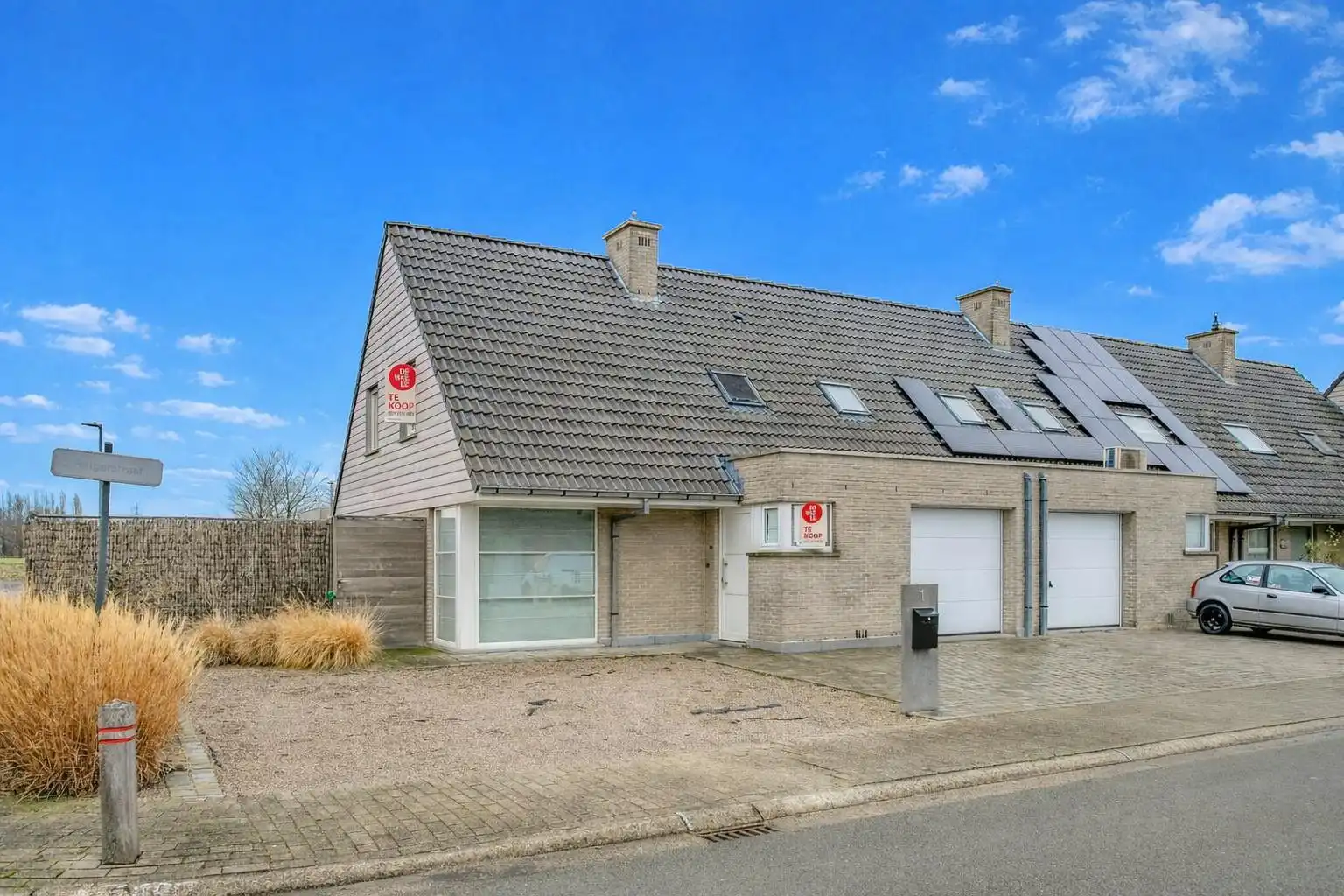 Instapklare woning met garage en tuin te koop in Ardooie foto 2