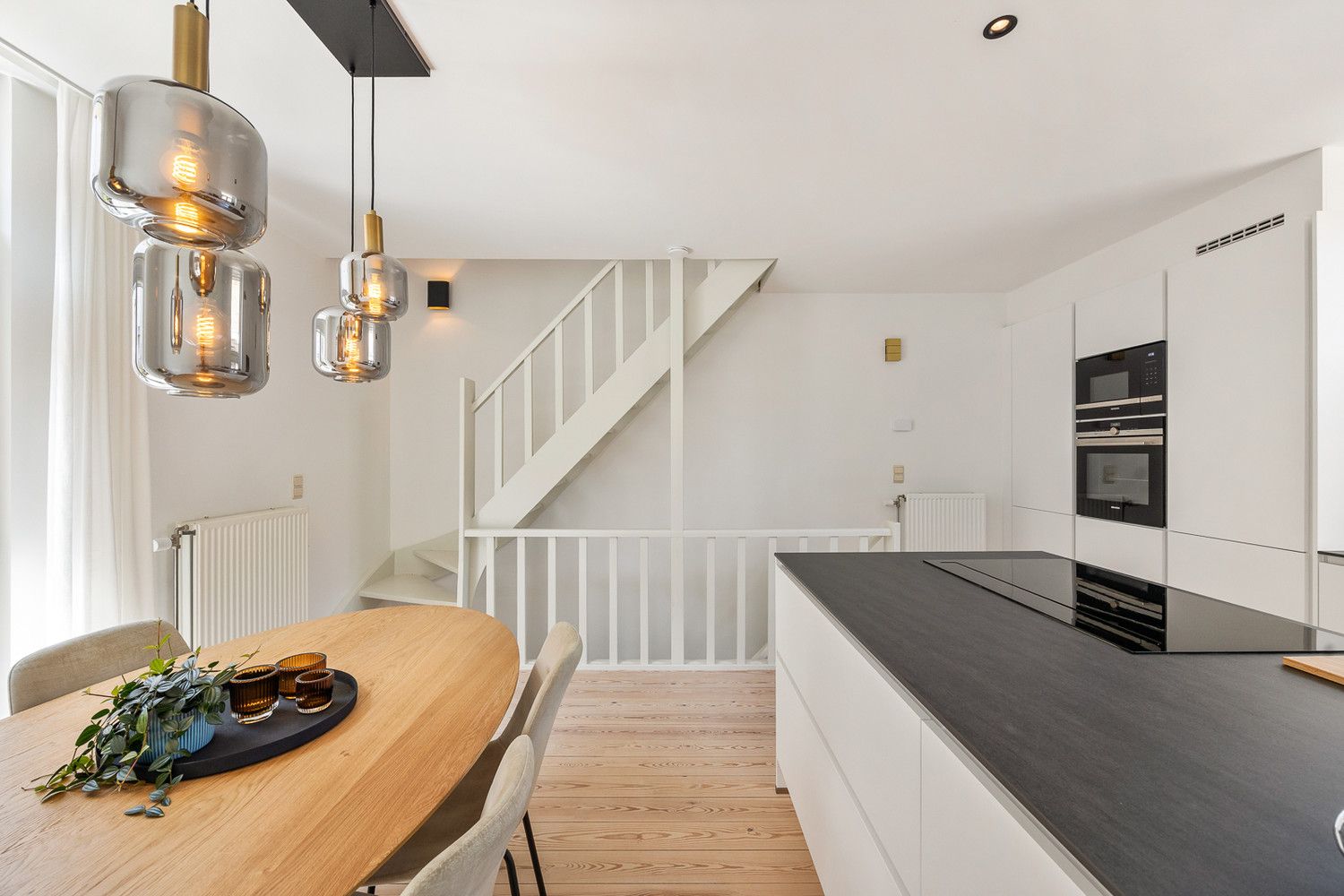 IN OPTIE Instapklare en energiezuinige (EPC B!) stadswoning met zalig zonneterras in een autoluw woonerf nabij Park Spoor Noord te Antwerpen foto 10