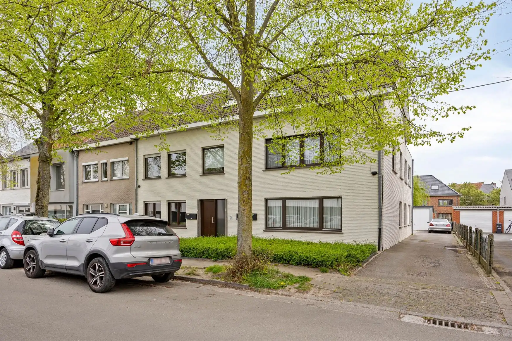 Recent gerenoveerd appartement foto {{pictureIndex}}