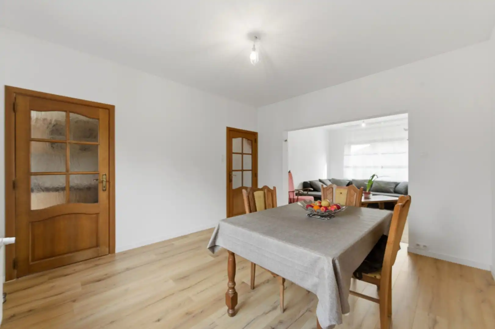 Instapklare halfopen bebouwing met 2 slaapkamers en ruime tuin foto 6