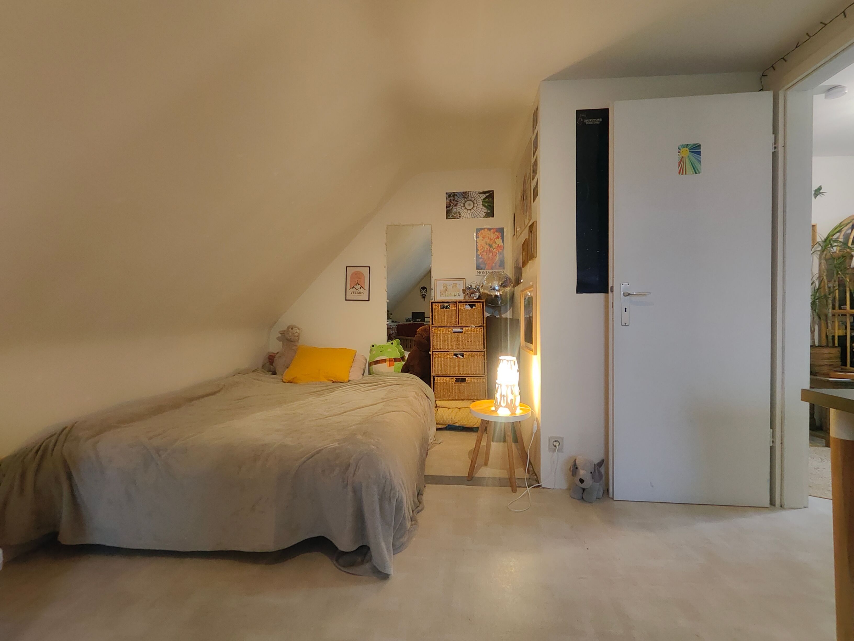 Degelijke villa (ca 654m²) te Jabbeke op de grens met Roksem/Oudenburg ! foto 17