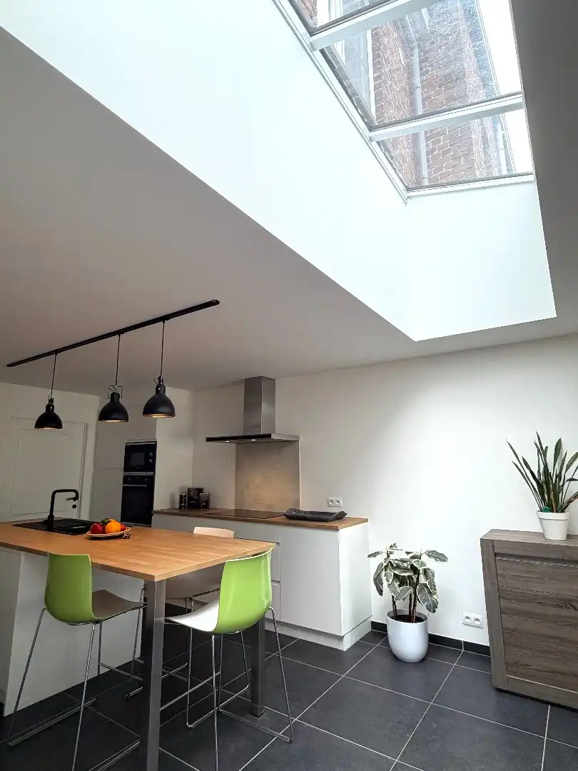 Gerenoveerde rijwoning met 2 slaapkamers! foto 8