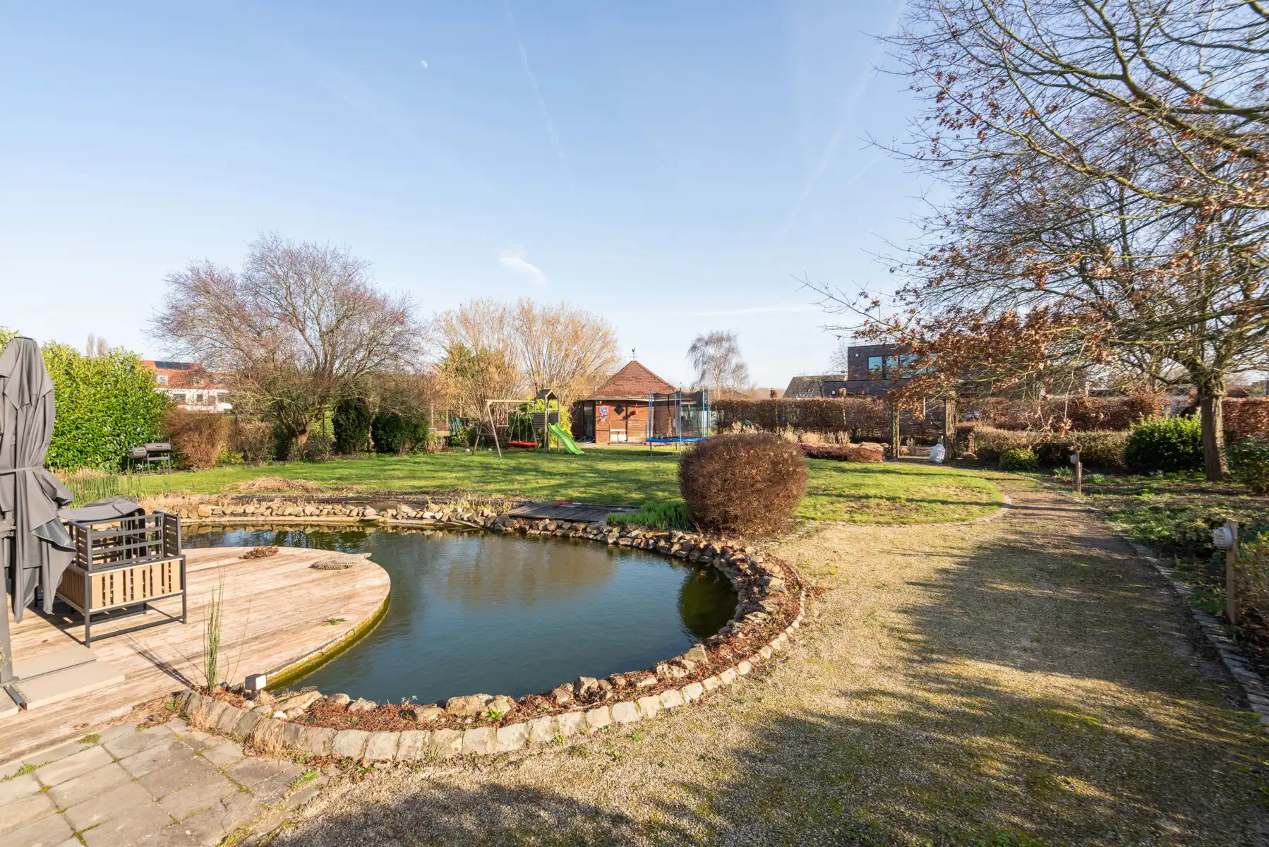Villa met 5 slaapkamers, 3 badkamers en tuin foto 35