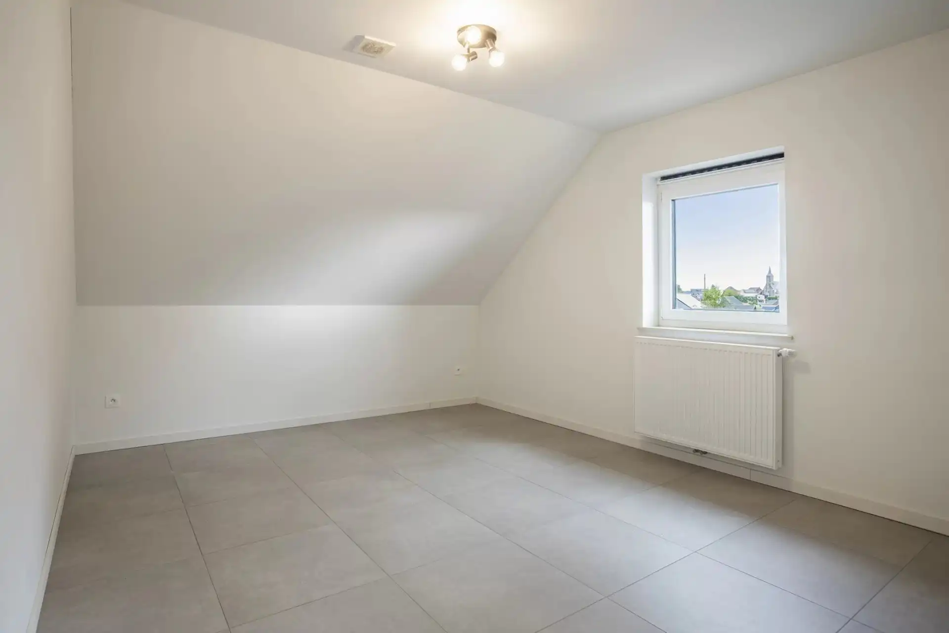 ENERGIEZUINIGE RECENTE WONING MET 4 SLAAPKAMERS MET GARAGE IN GINGELOM foto 16
