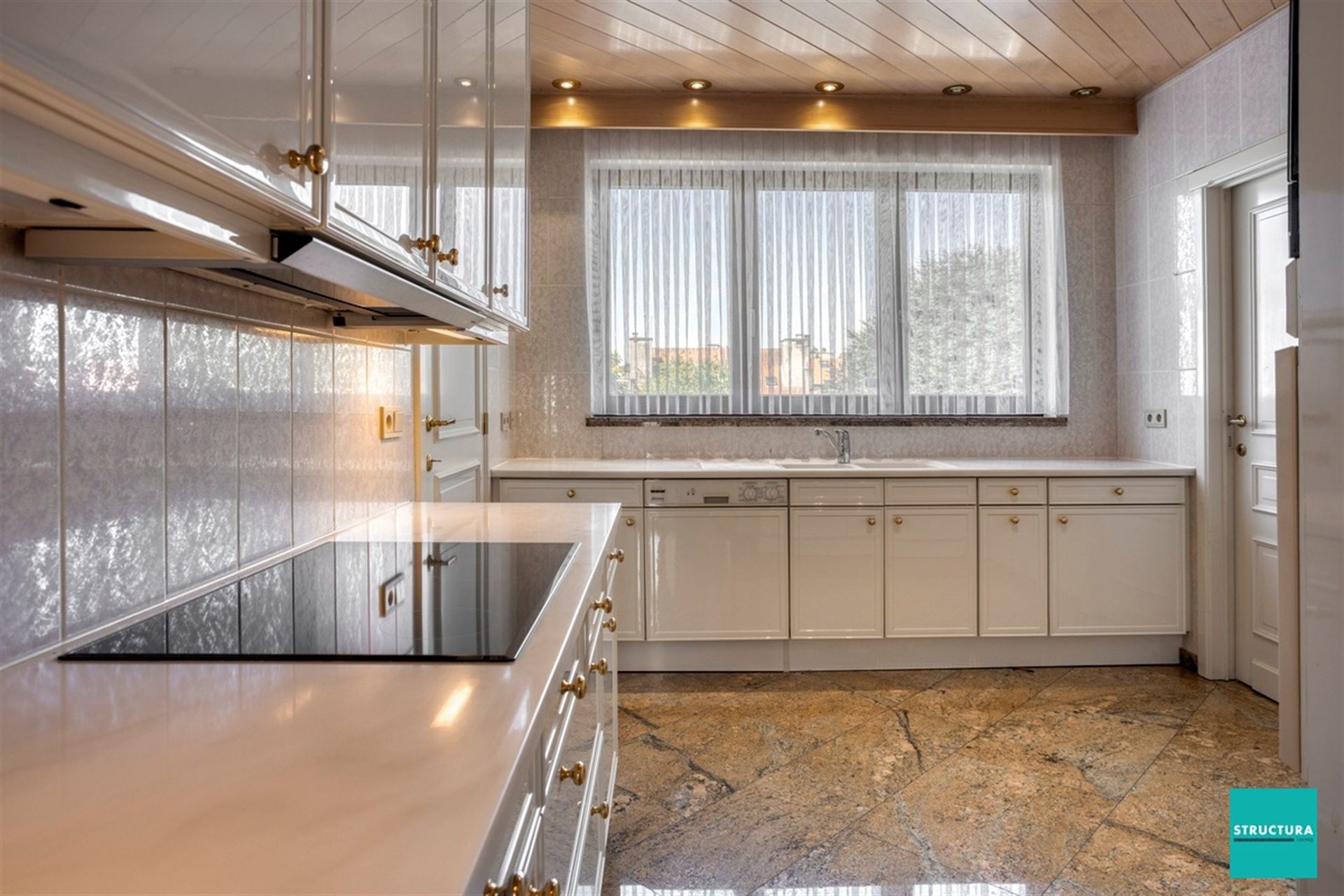 Fantastisch penthouse met 2 zonneterrassen

. foto 6