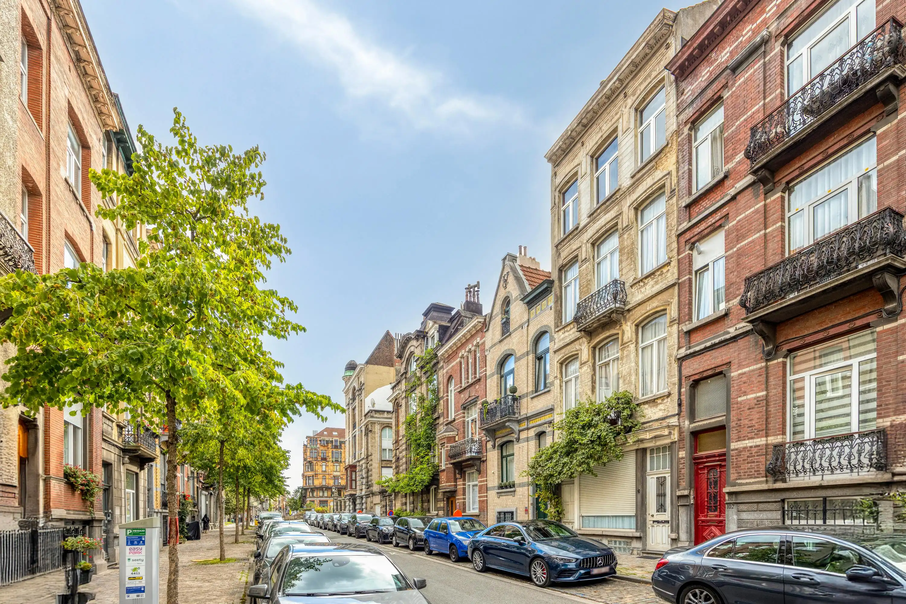 Karaktervolle Brusselse burgerwoning nabij het Josaphatpark foto 34