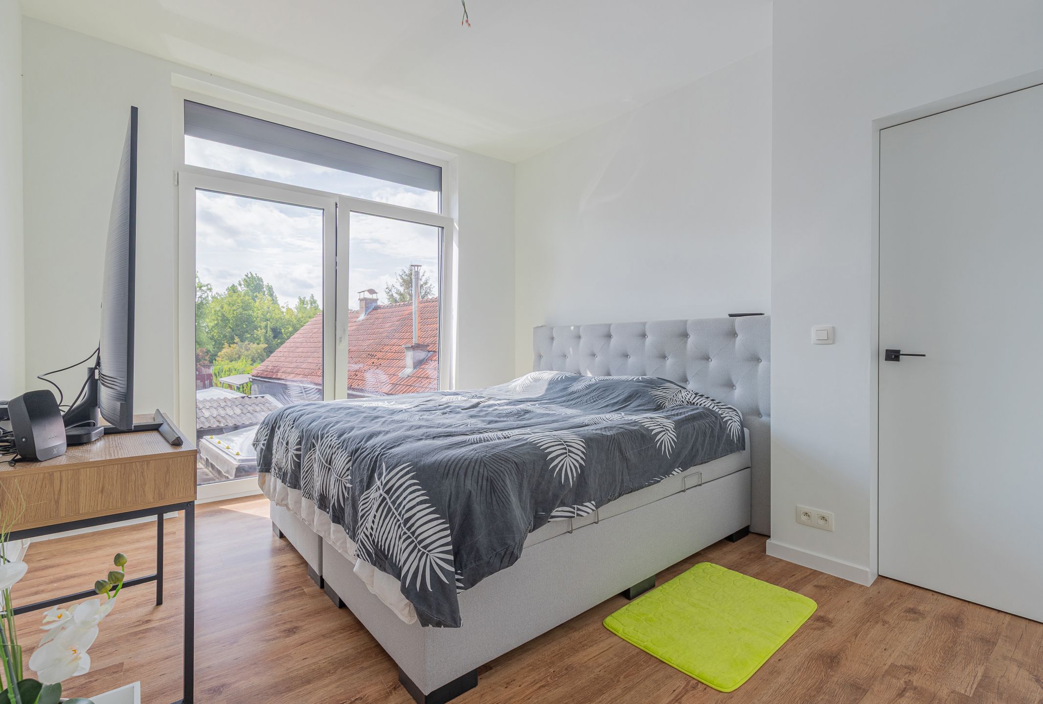 AALST - Instapklare woning gelegen aan de stadsrand foto 14