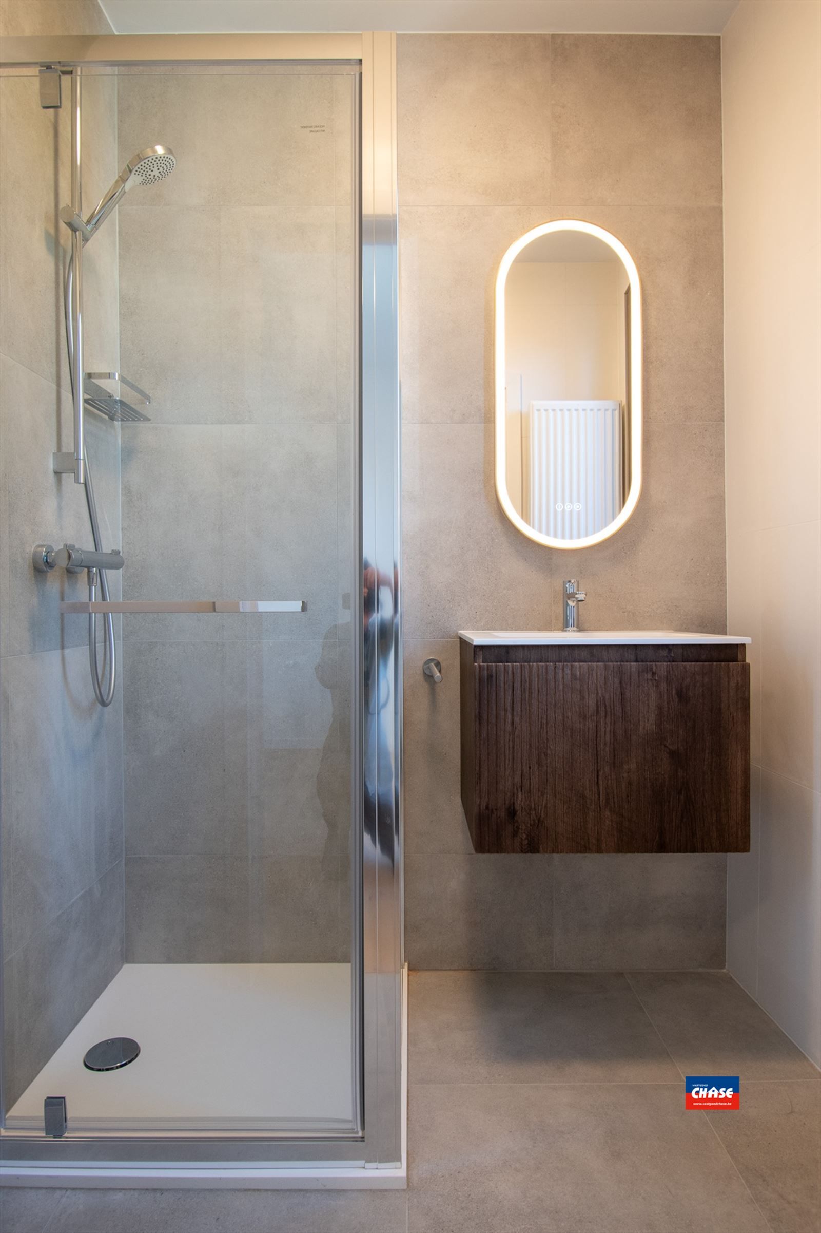 Gerenoveerd appartement met één slaapkamer foto 10