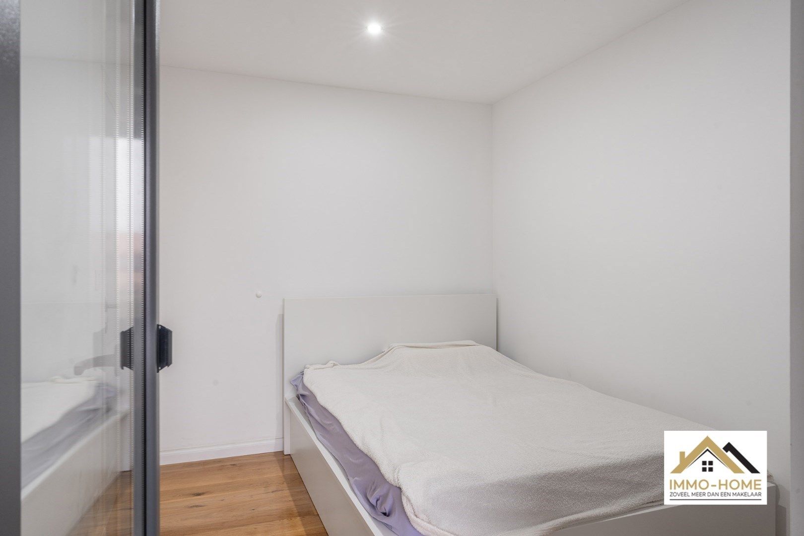 Heel erg ruim dakappartement + garage te Lokeren!  foto 7