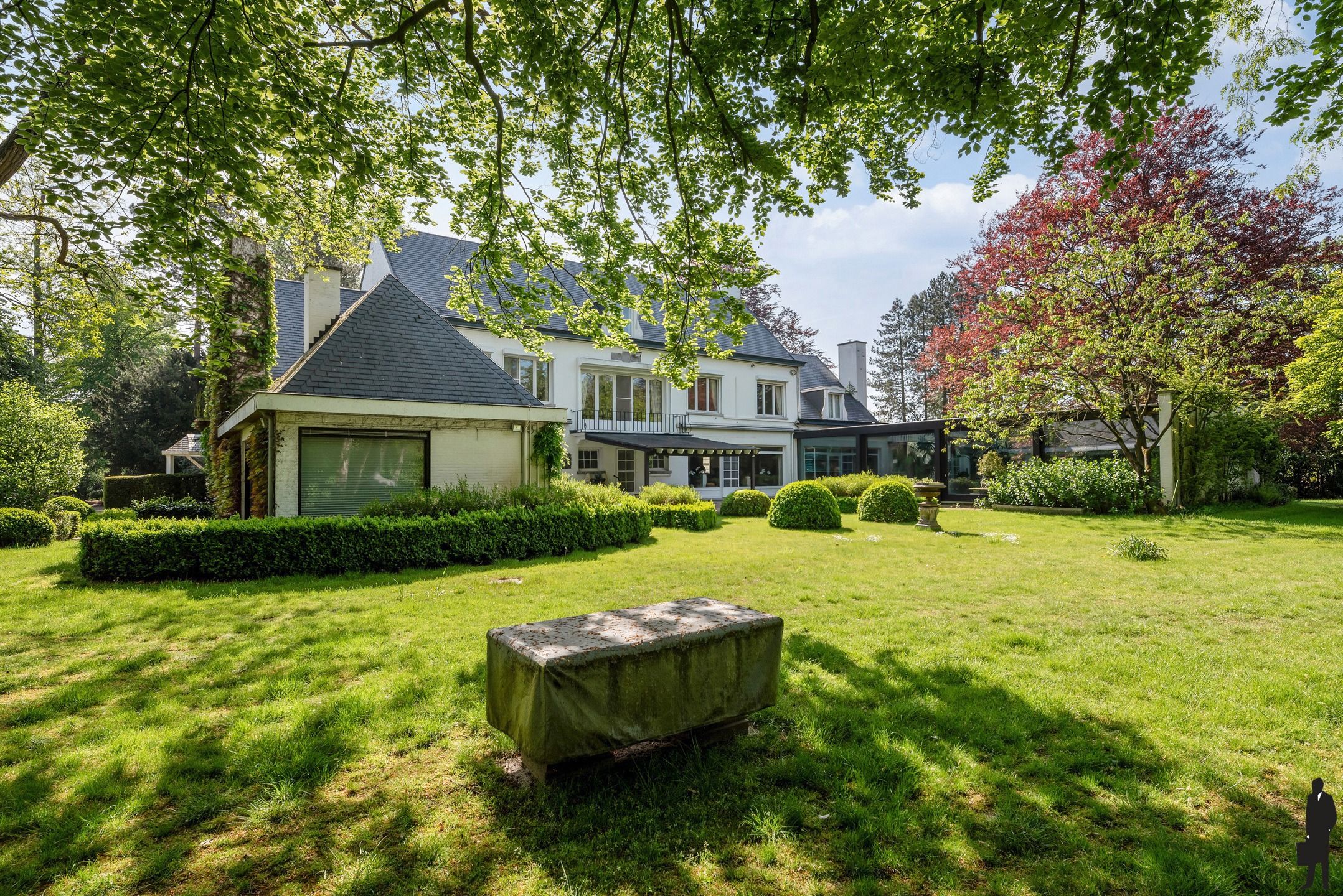 Uniek domein "Hof Van Lachenen" met 2 villa's te koop in Lier.  foto 30