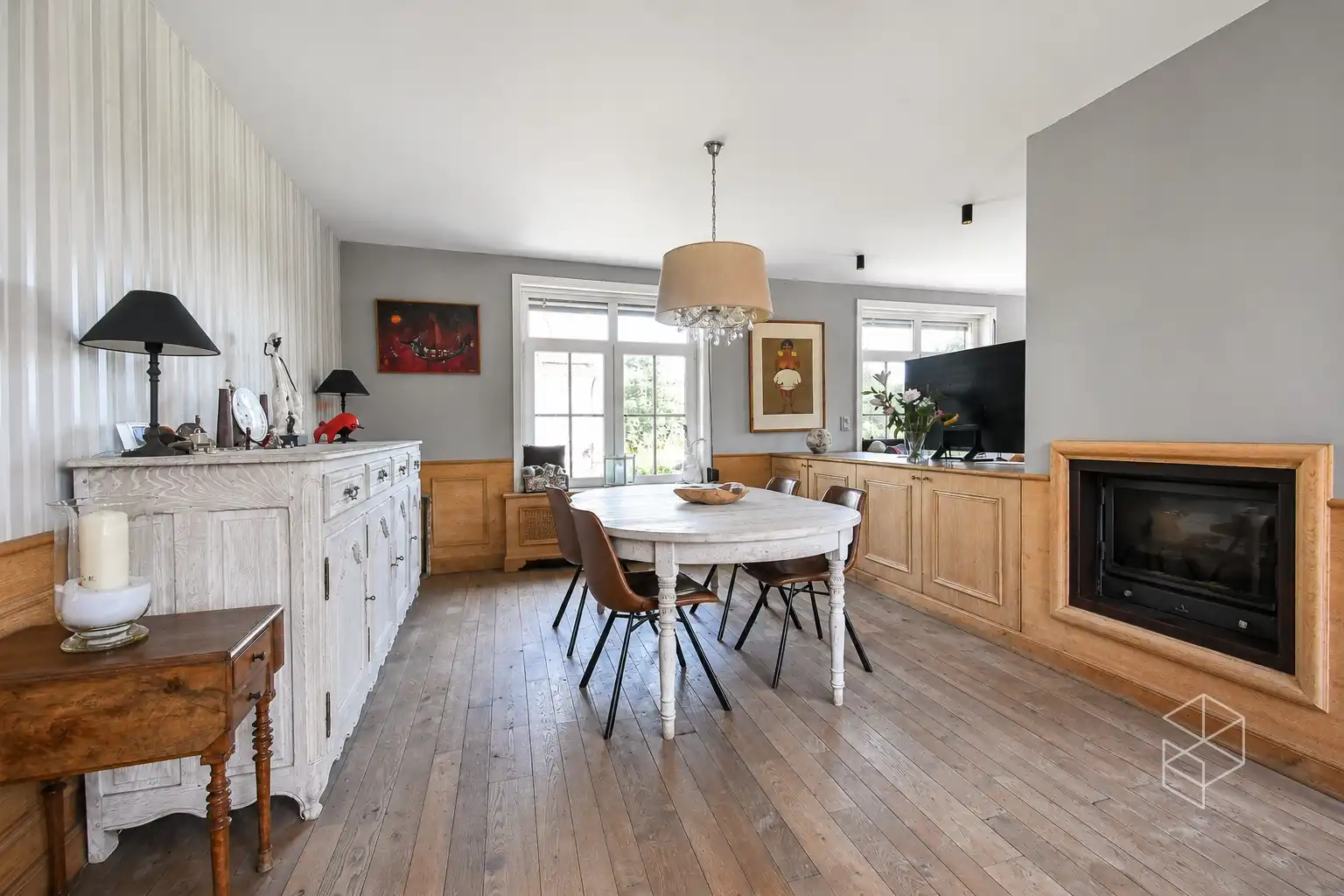Landhuis met zwembad, bijgebouw en weide op 10&nbsp;570 m² foto 13