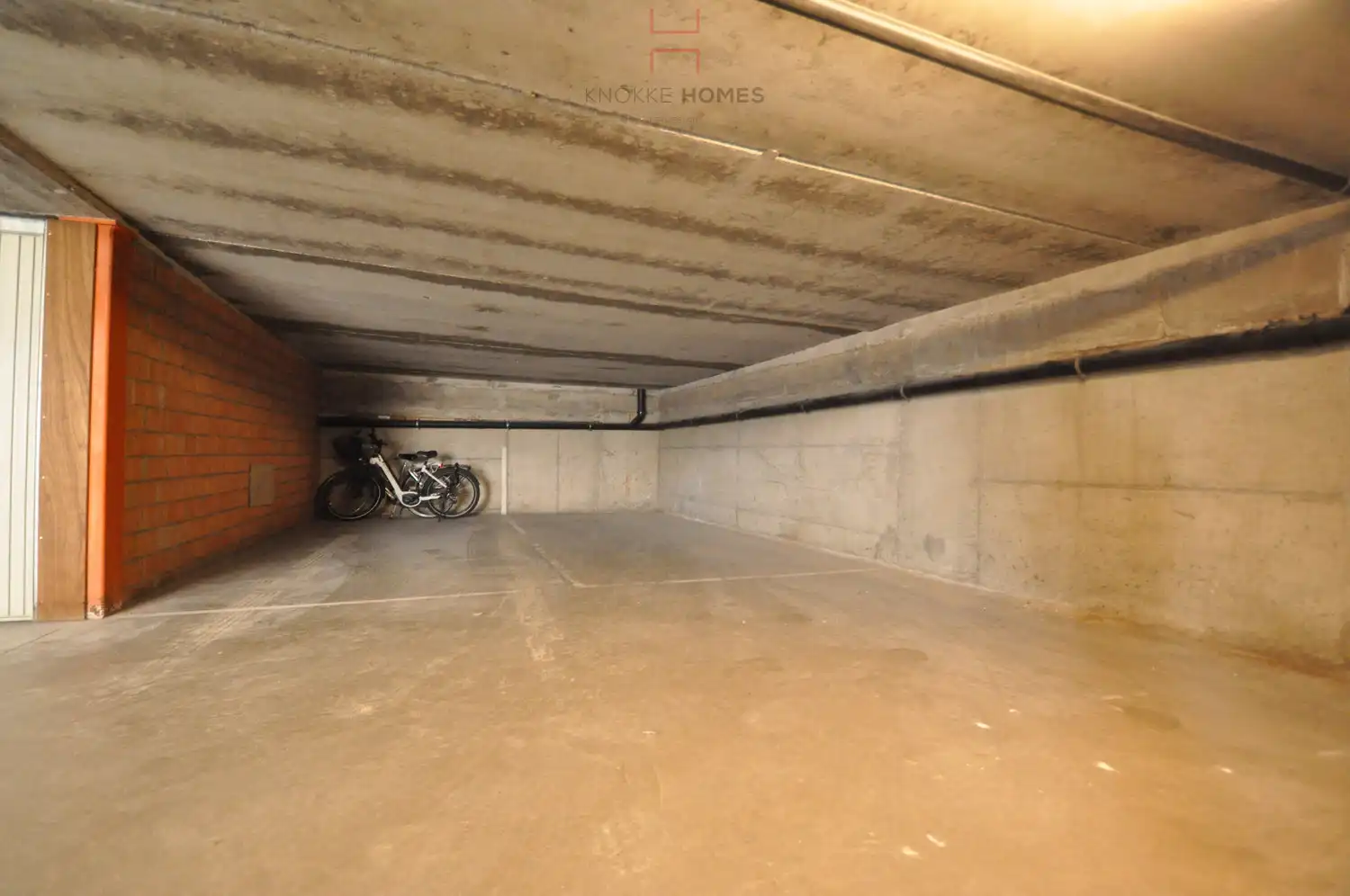 Goed gelegen autostaanplaats nabij het strand in Duinbergen foto 3