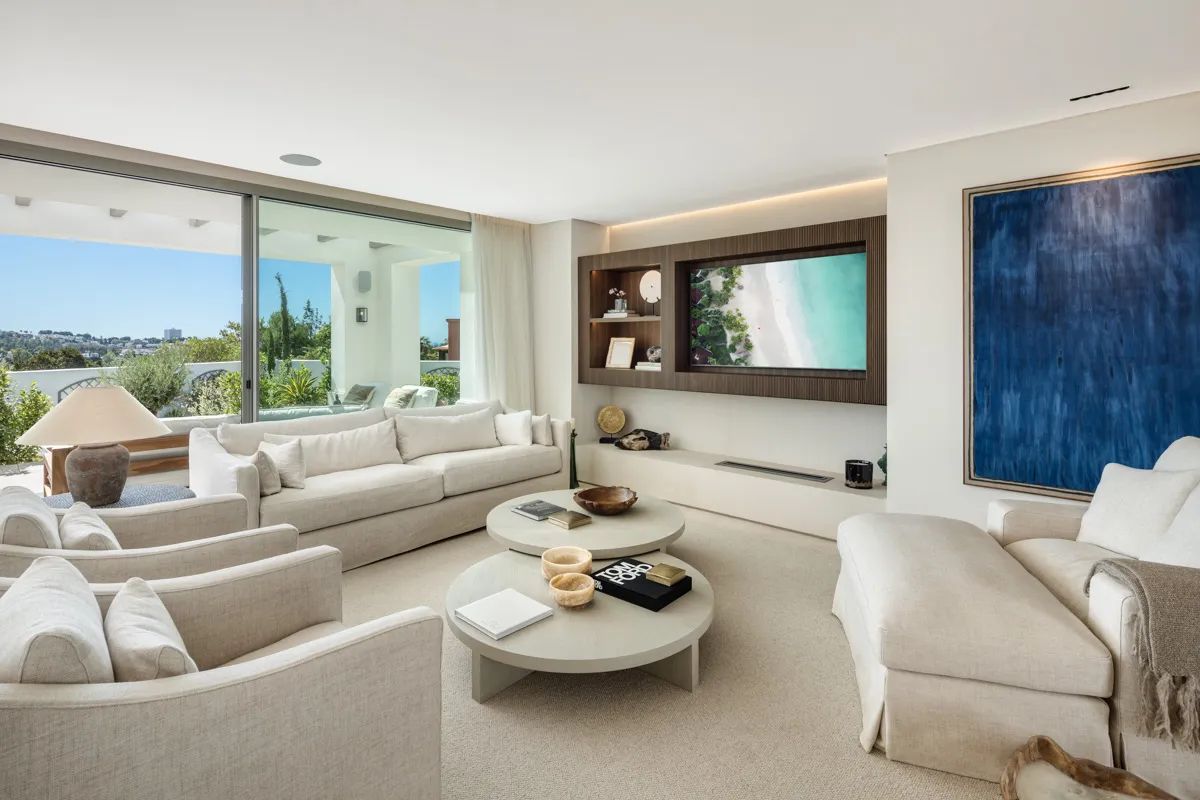Exclusieve villa met ruim perceel – luxe, ruimte en sereniteit foto 9