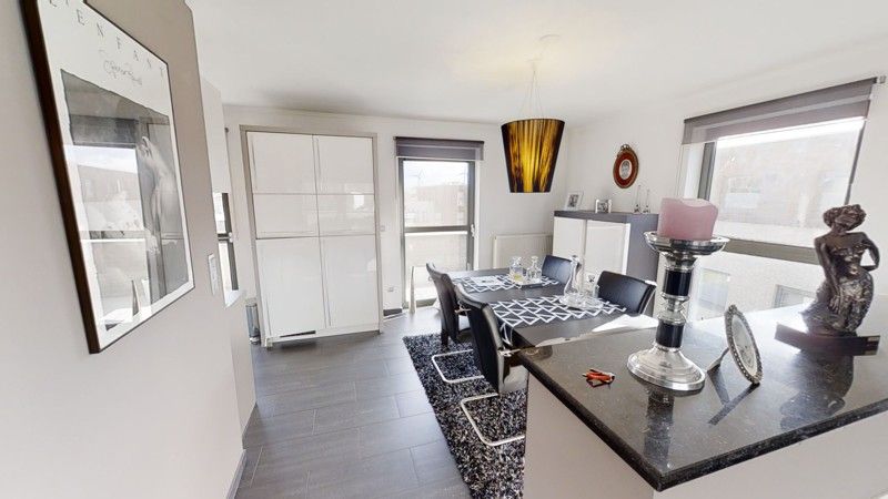 Prachtig penthouse te koop met 2 terrassen van 56m² en ondergrondse garagebox foto 9