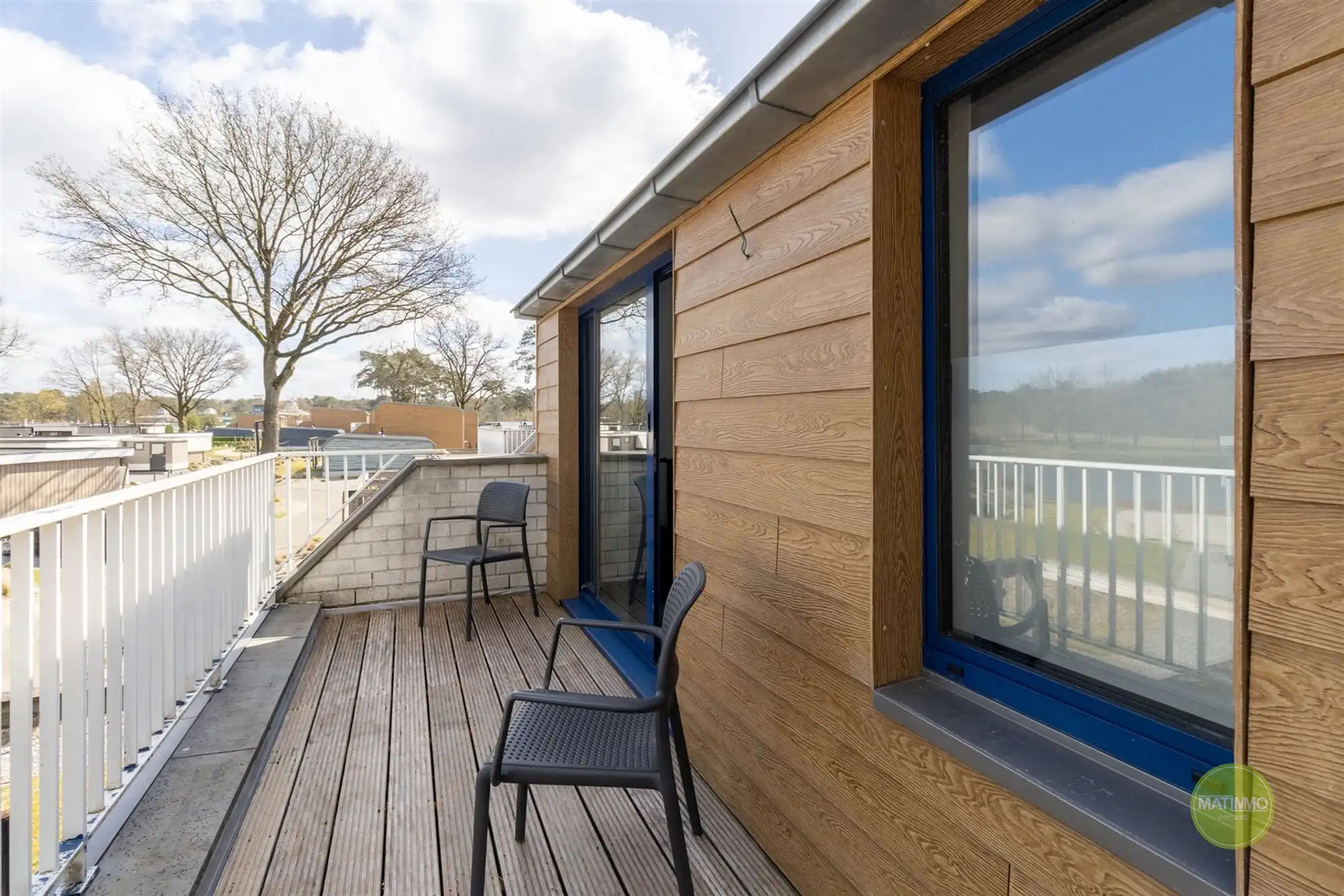 Moderne vakantiebungalow in EuroParcs Zilverstrand te Mol foto 13