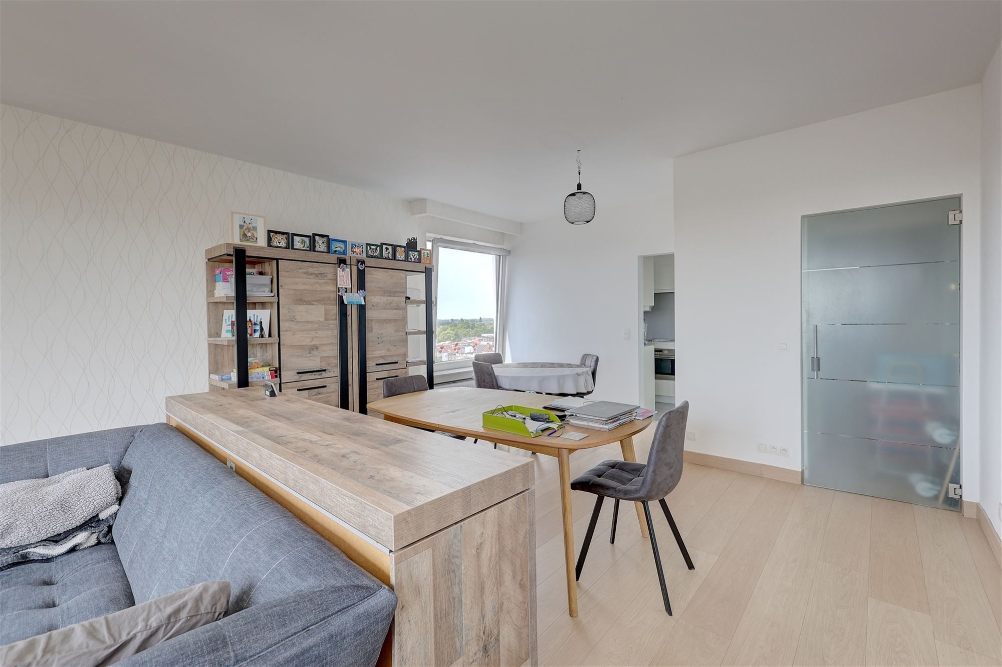 Appartement met 3 slaapkamers, terras en parking op de Bist foto 6