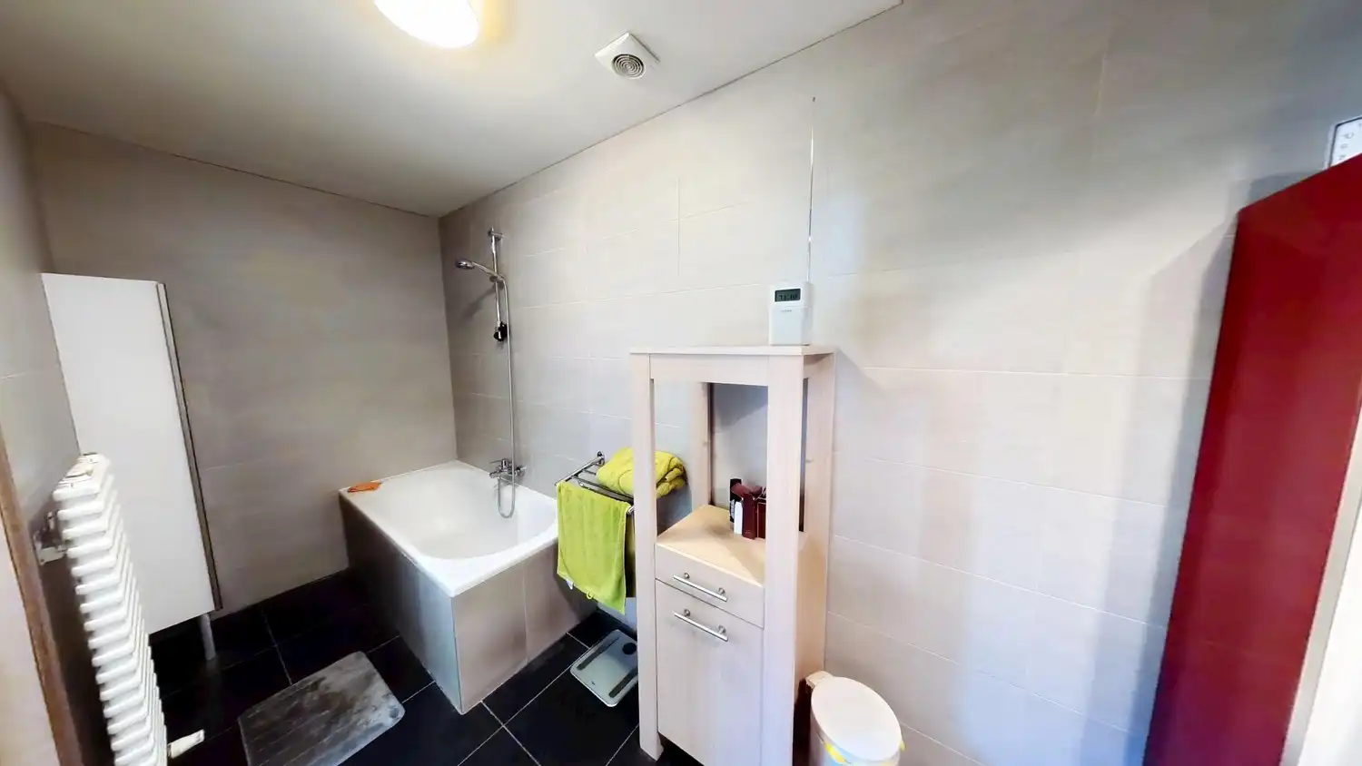 Ruime woning met mogelijkheid tot 4 slaapkamers! foto 8