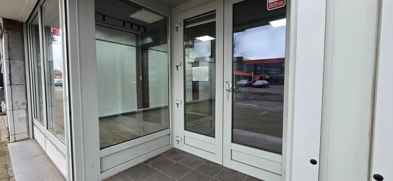 Handelspand/kantoor te huur in Genk-Stalenstraat foto 3