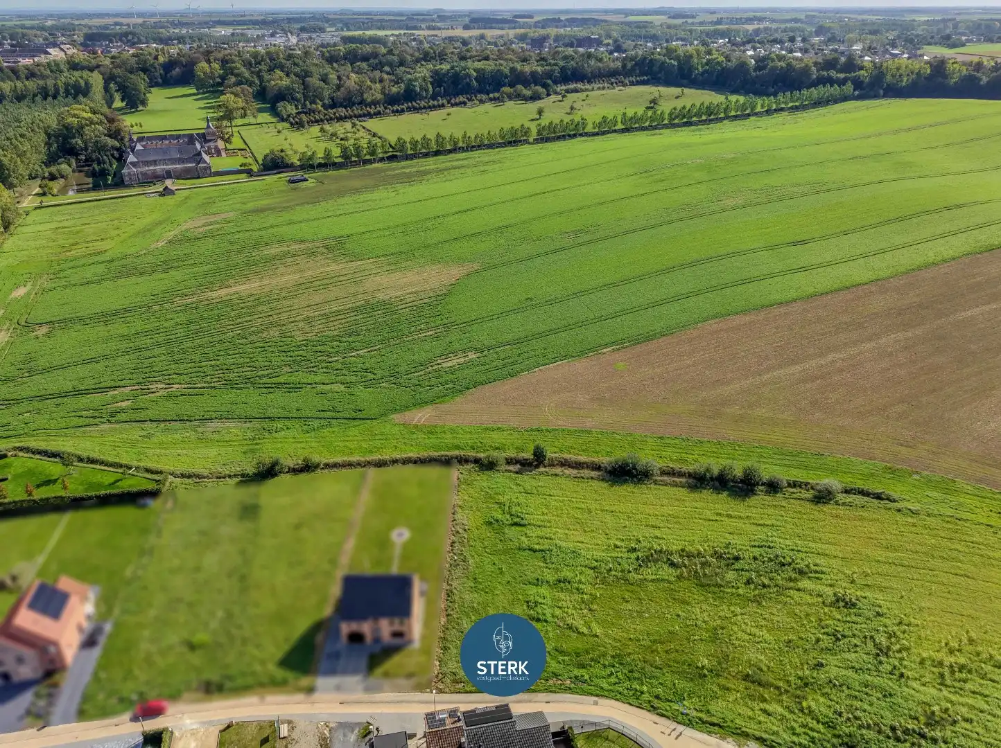 OPEN BOUWGROND VAN 9A 30CA MET PRACHTIG UITZICHT TE TONGEREN-BORGLOON ! foto 3