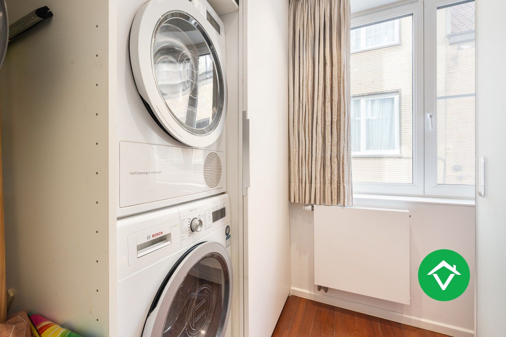 Instapklaar bemeubeld hoekappartement met 2 slaapkamers te koop in Oostende foto 11