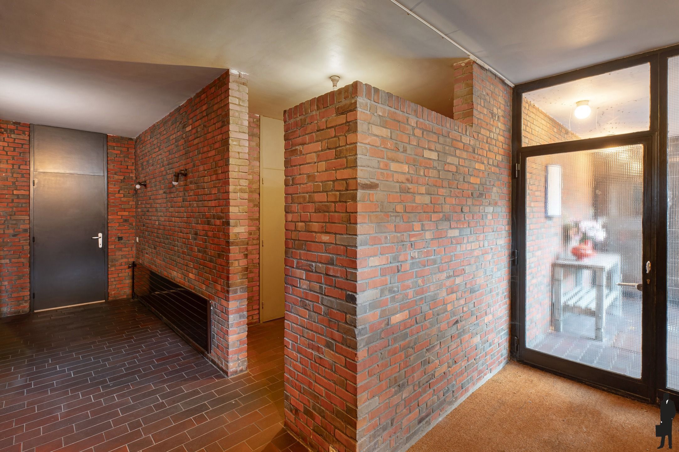 Voormalige dokterswoning in het centrum van Stabroek! foto 2