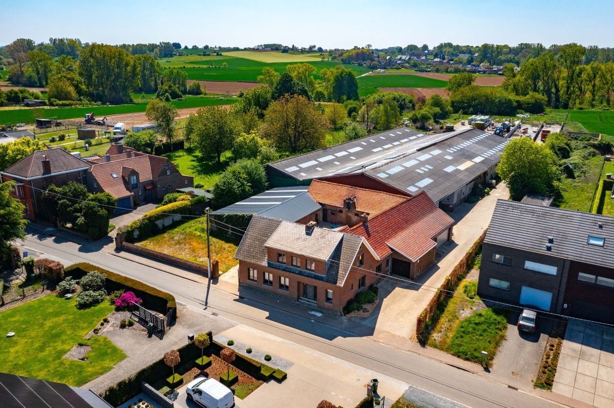 Hoeve met ruime stallen te koop te Zottegem op 4,68 ha foto 3