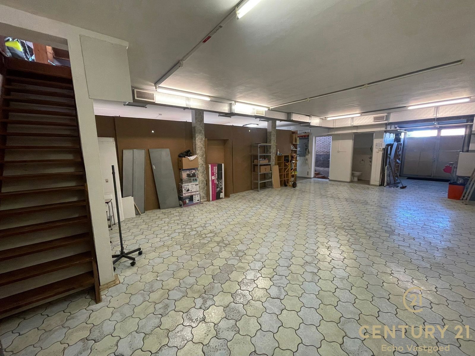 Praktisch magazijn op een uitstekend bereikbare locatie foto 5