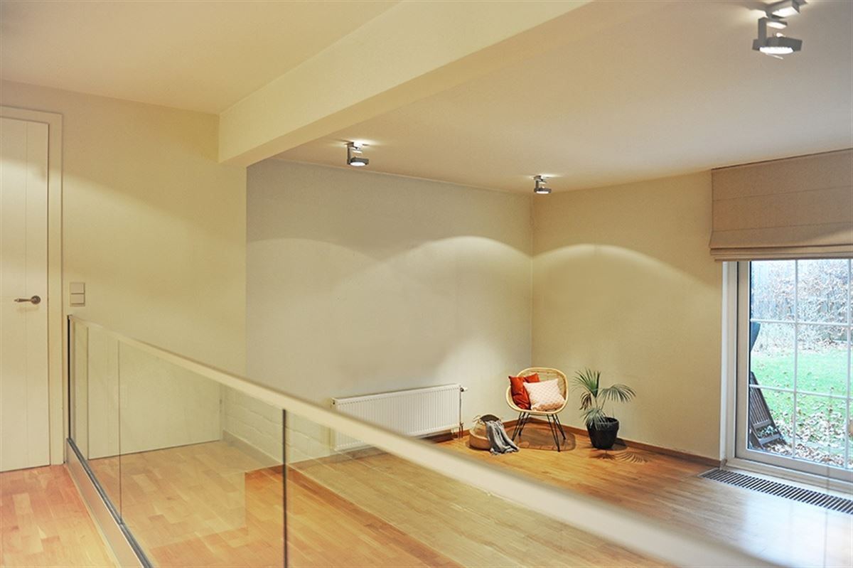 Op te frissen villa op toplocatie foto 5