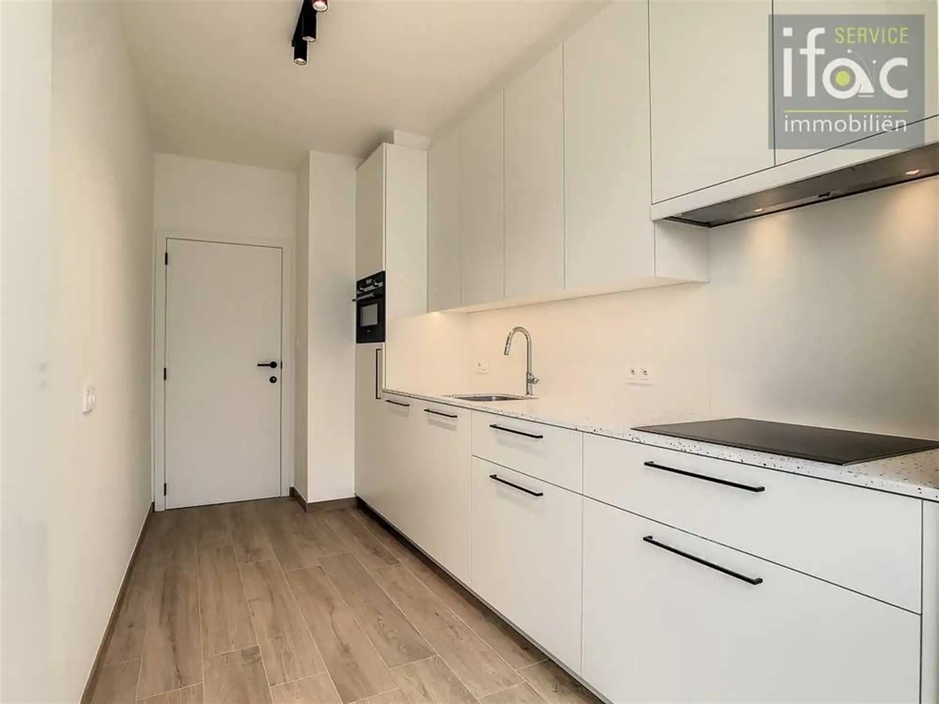 Gerenoveerd appartement in het centrum van Tervuren foto 5
