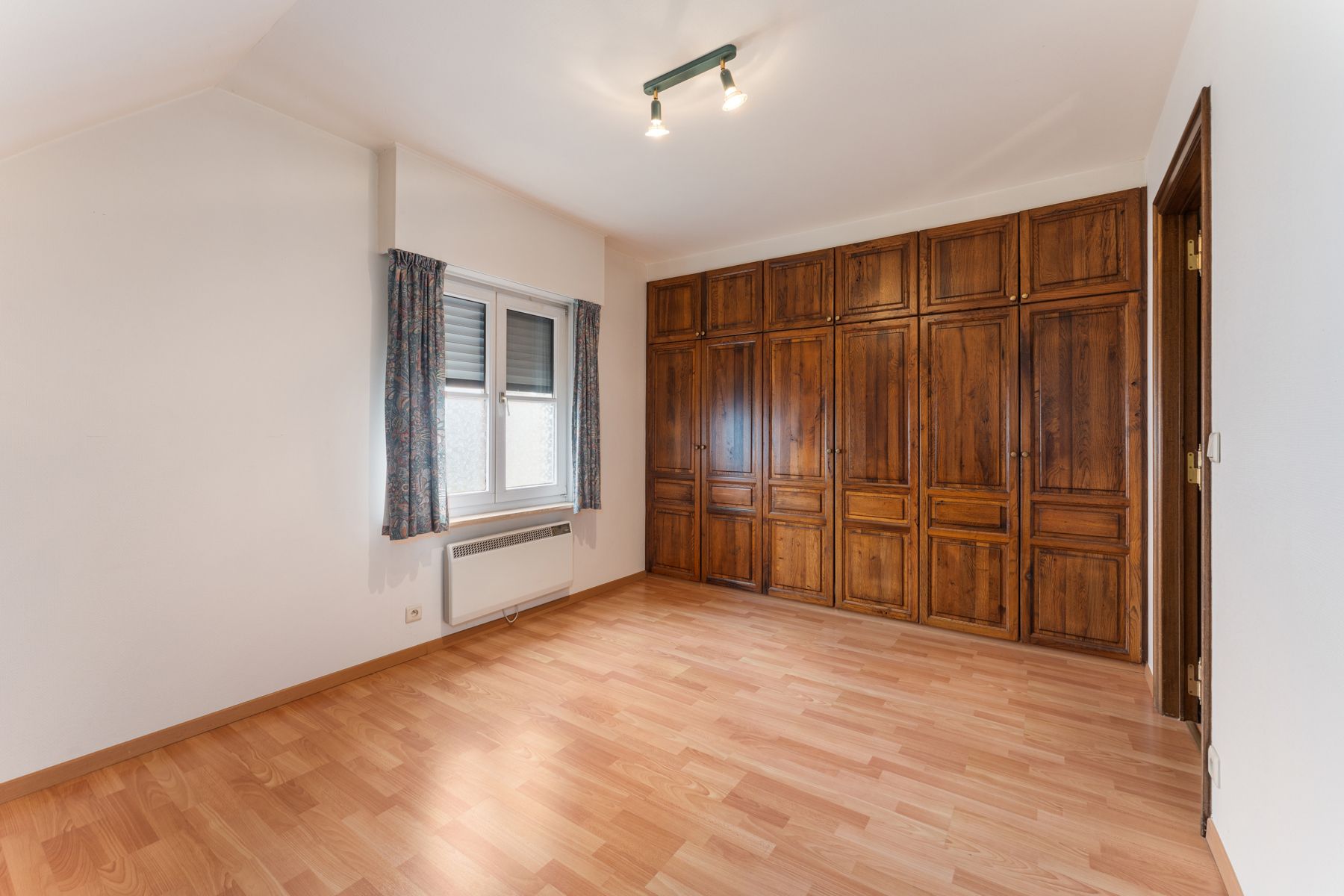 Vrijstaande woning met tuin op een rustige locatie foto 13