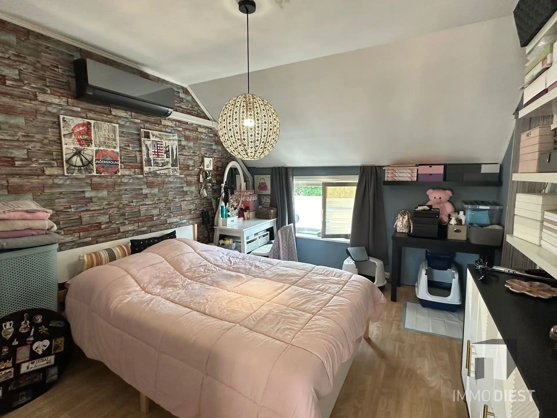Energiezuinige woning met 3 slaapkamers, extra ingerichte leefruimte, zonnige stadstuin en garage in het centrum van Diest. foto 17