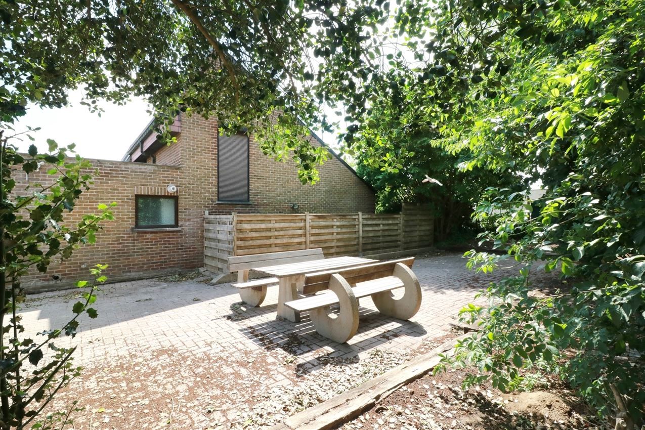 label c, architecturaal plaatje, 6 slpk. mogelijk foto 4