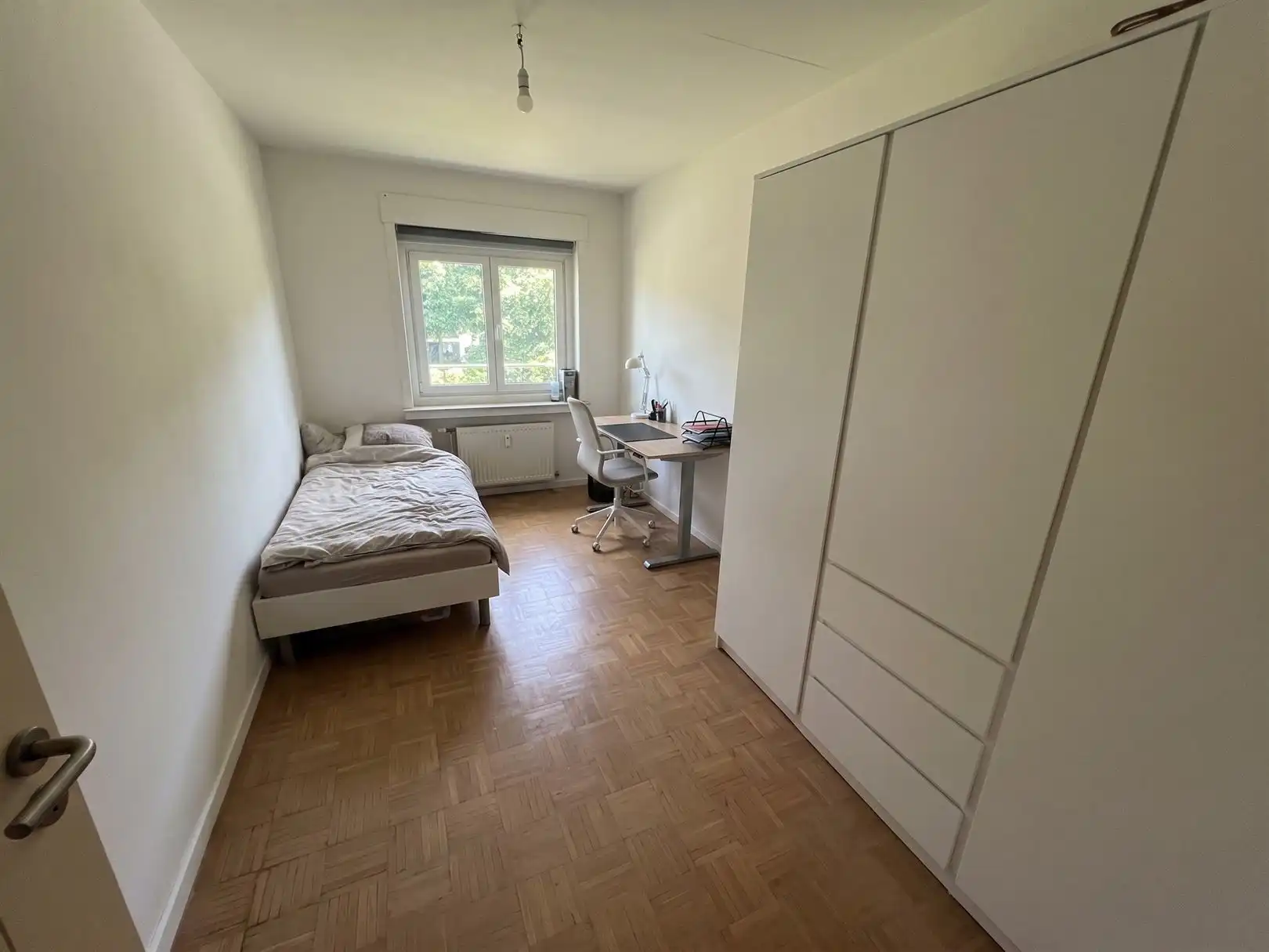 Mooi gelegen appartement op het 1se verdiep met garagebox foto 9