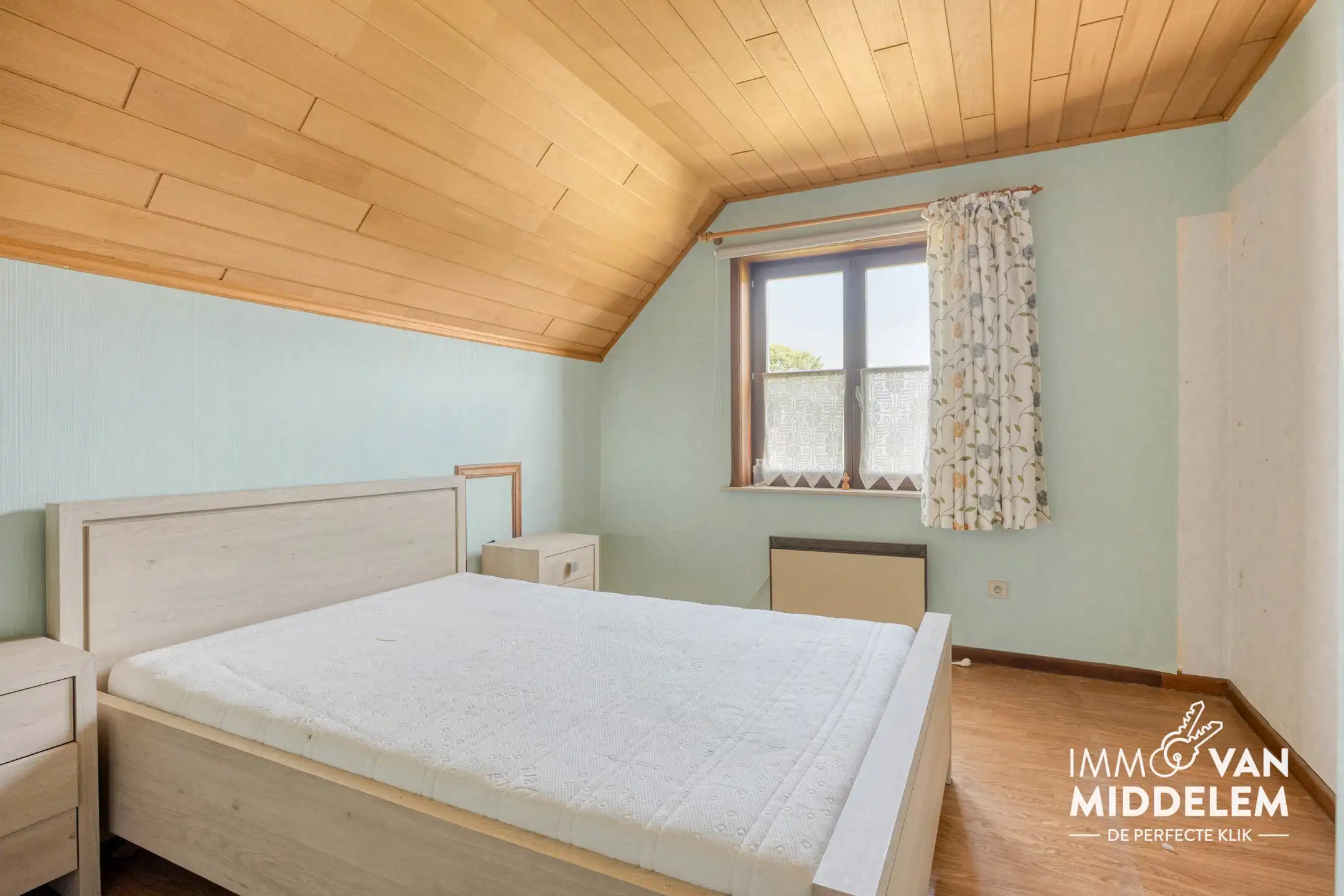 ZEER GOED ONDERHOUDEN WONING MET 4 KAMERS EN GROTE TUIN foto 14