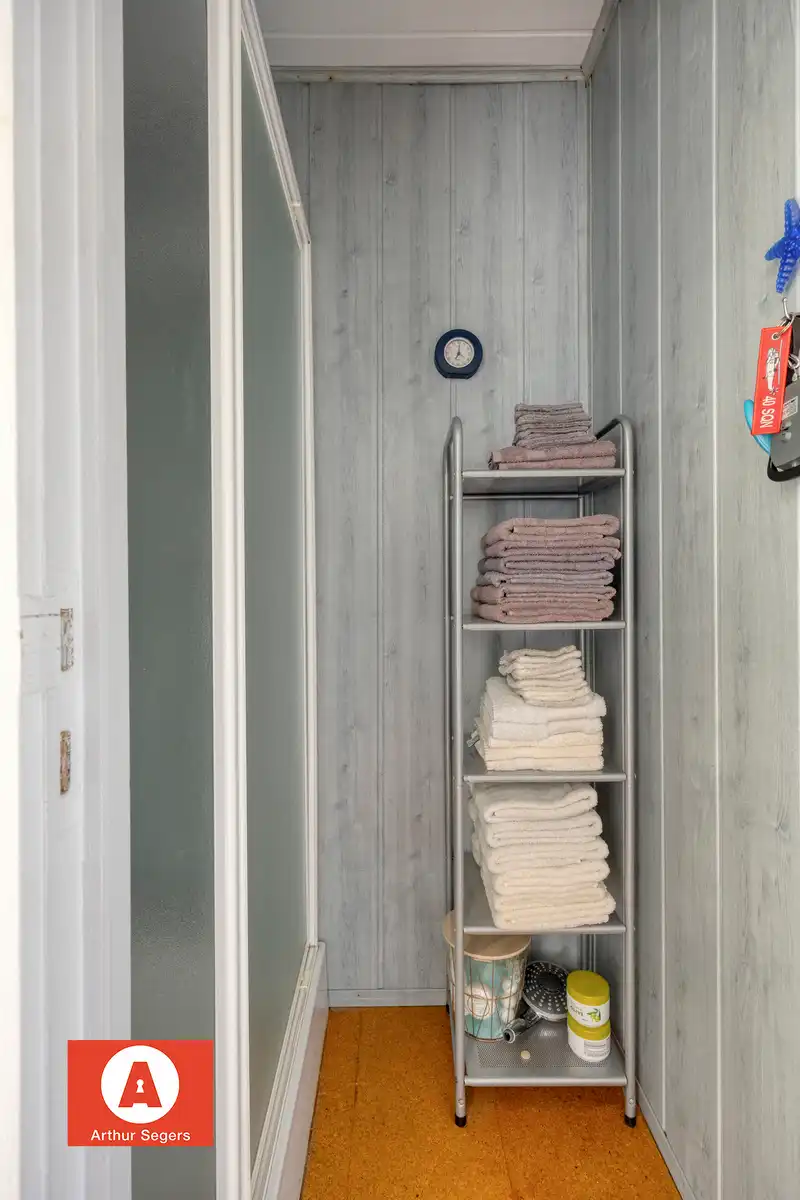 Ruime woning met 5 slpk en prachtige tuin op topligging foto 16