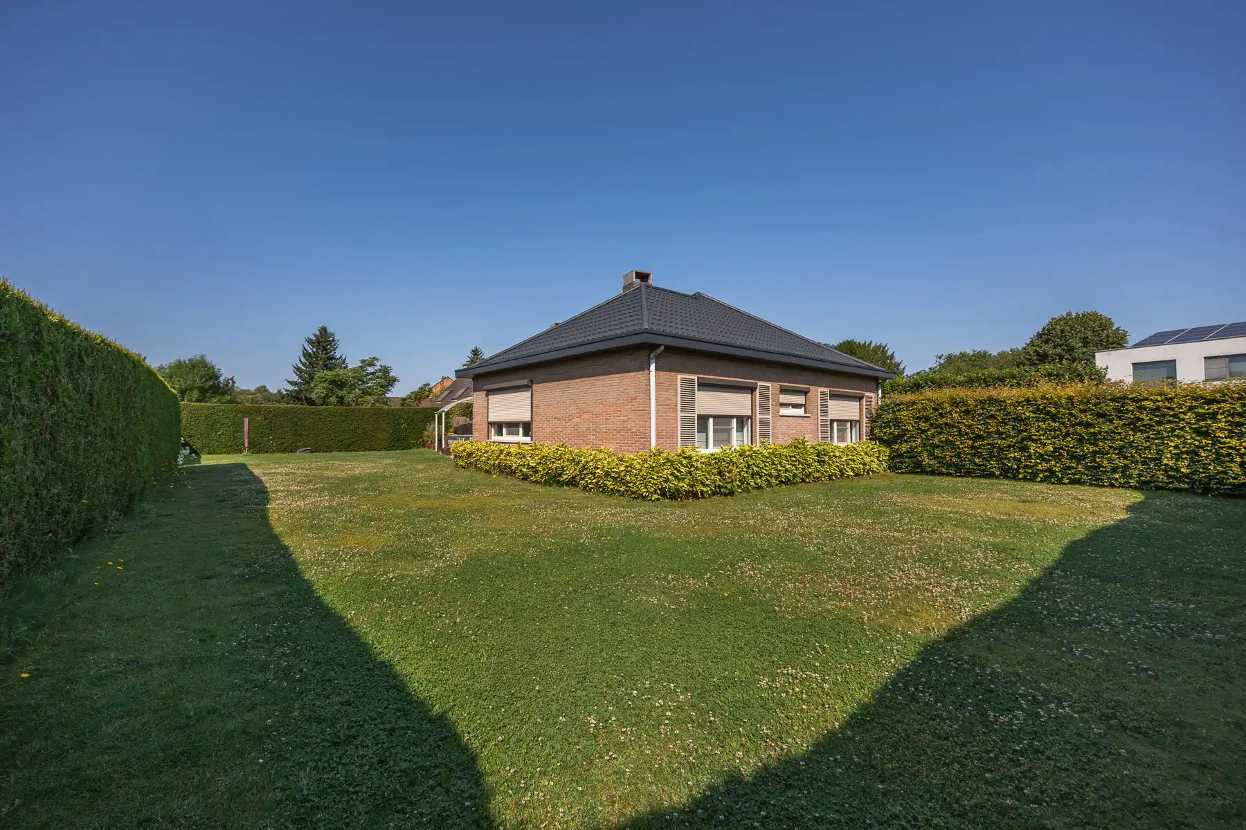 Prachtige, energiezuinige laagbouwvilla met aangename tuin foto 29