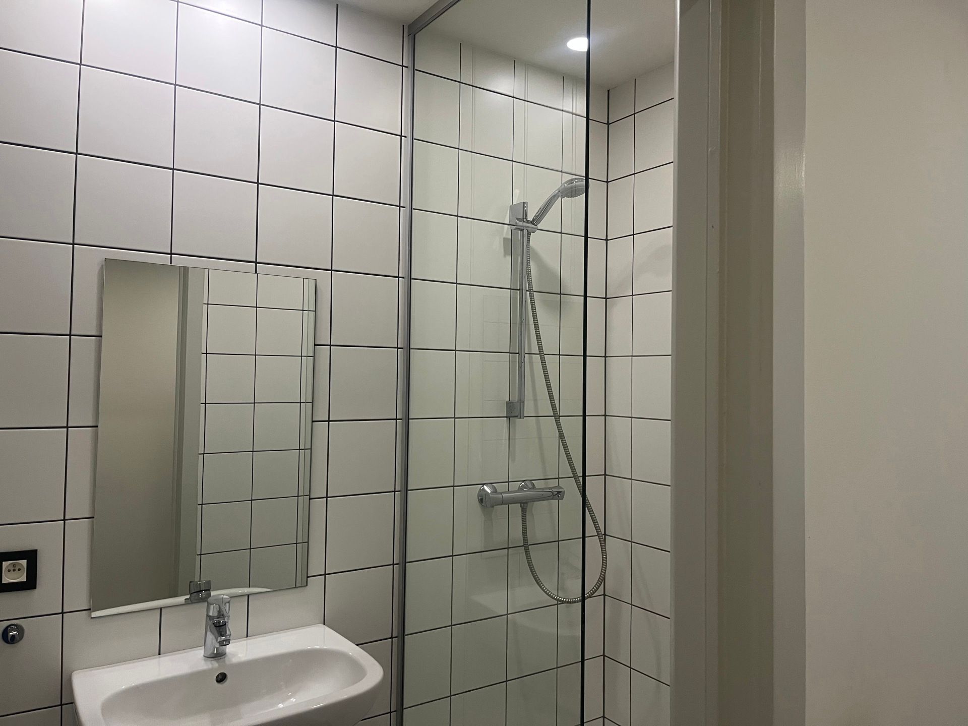 Instapklare studentenkamer met eigen badkamer op top ligging foto 6