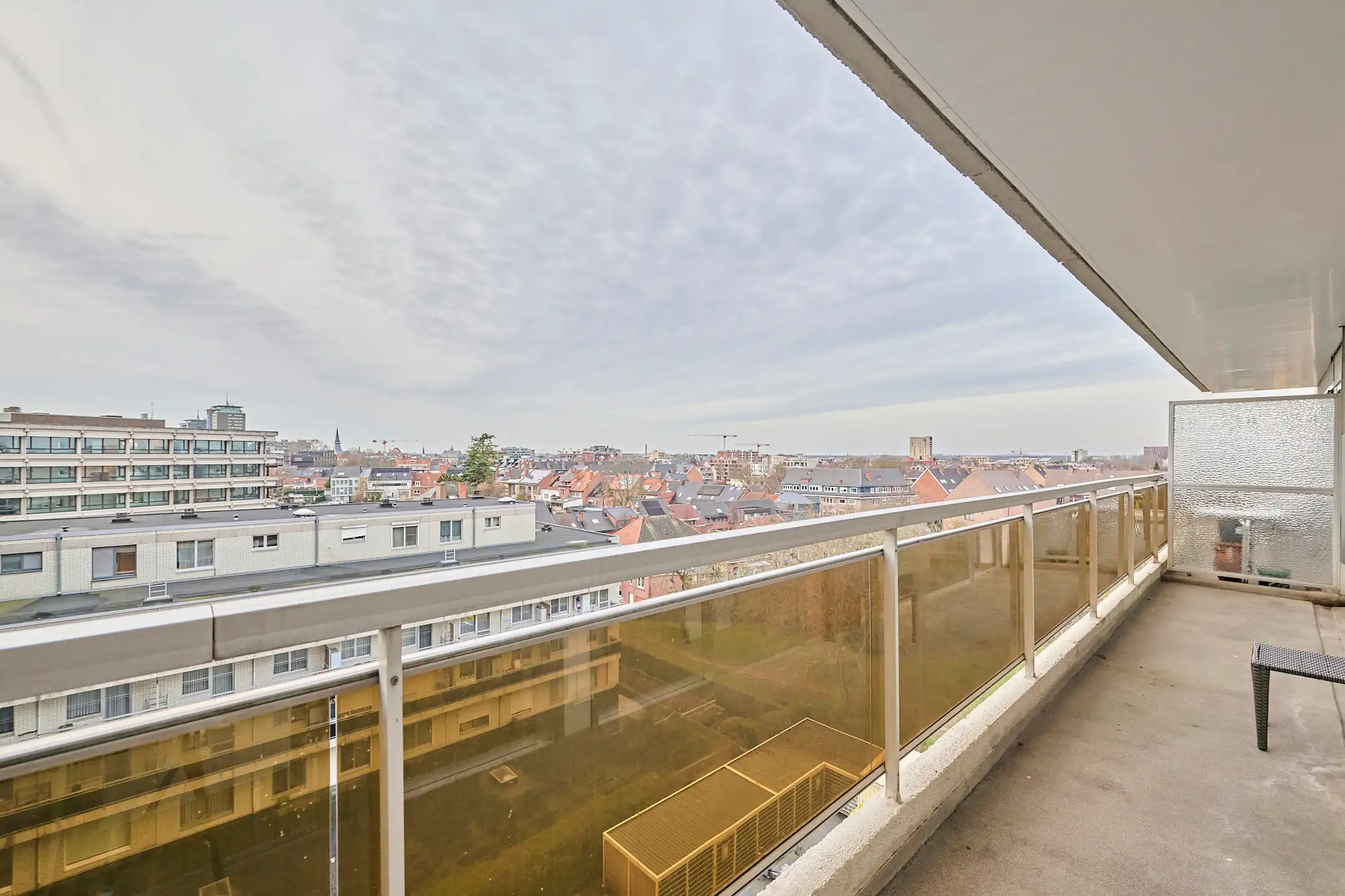 Centraal gelegen éénslaapkamerappartement in hartje Hasselt foto 8