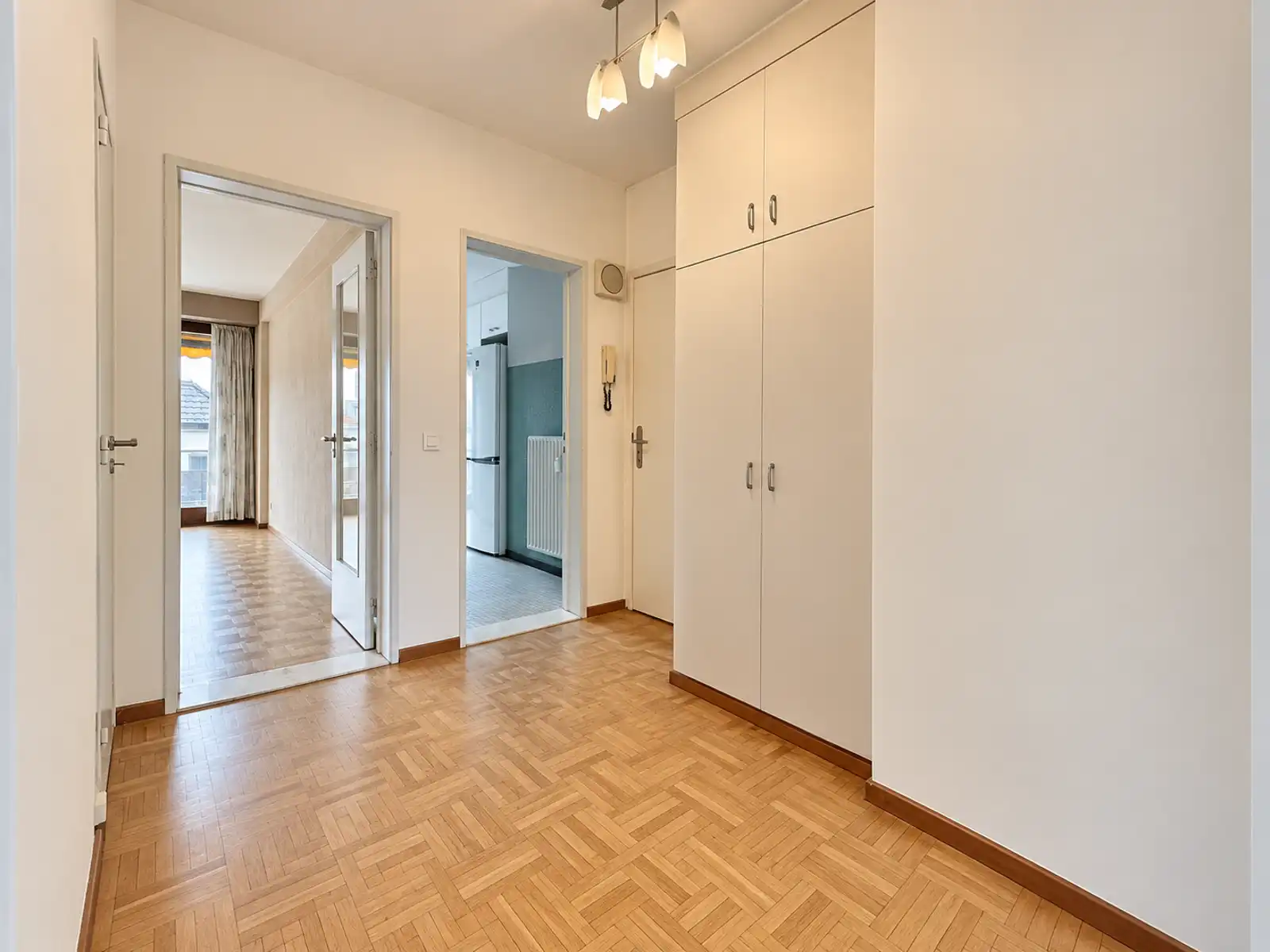 Lichtrijk 2-slaapkamerappartement met 2 terrassen foto 2