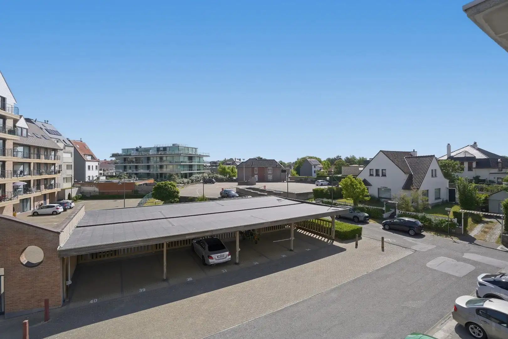 Op te frissen 2-slaapkamerappartement (73m²) te Koksijde Sint-Idesbald.  foto 19