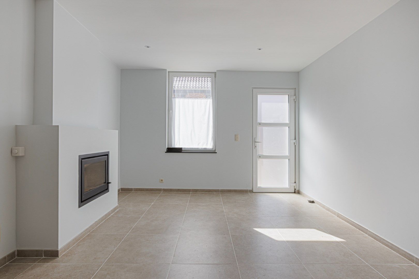 Knusse woning te koop foto 2