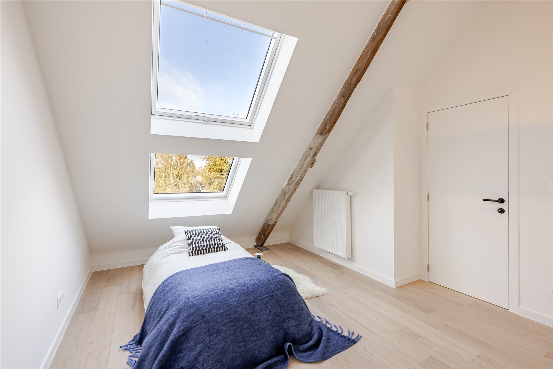 Subliem gerenoveerde woning met 4 slks op topligging foto 23