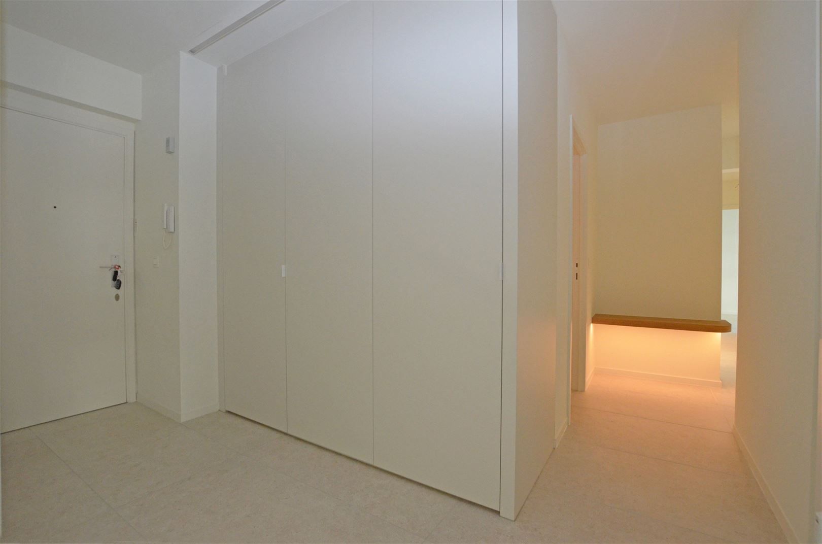 Smaakvol gerenoveerd appartement op het Katarinaplein foto 17