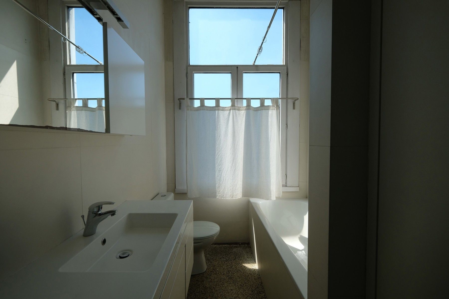 Ruim en licht appartement op het hippe Zuid foto 7